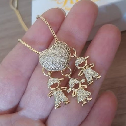 PERSONALIZED CHILDREN’S HEART NECKLACE WITH ZIRCONIA STONES
